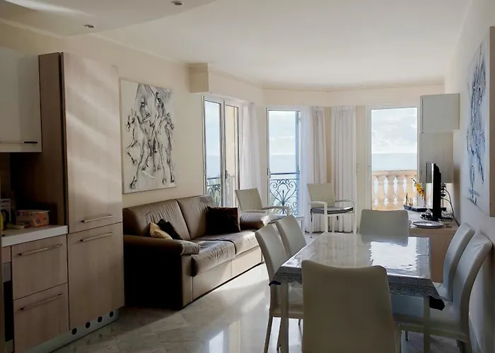 Victoria Plaza Apartman Menton